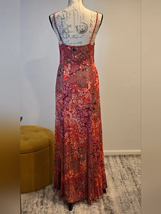 Free Peiple Red Floral Maxi Dress with Spaghetti Straps - Picture 7 of 16